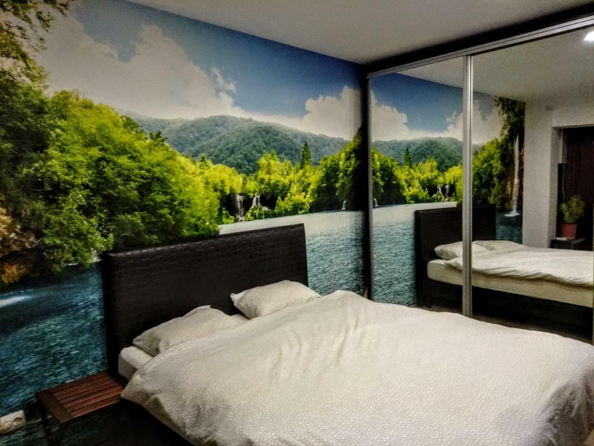Cozy Downtown Oasis Lejlighed Bukarest Eksteriør billede
