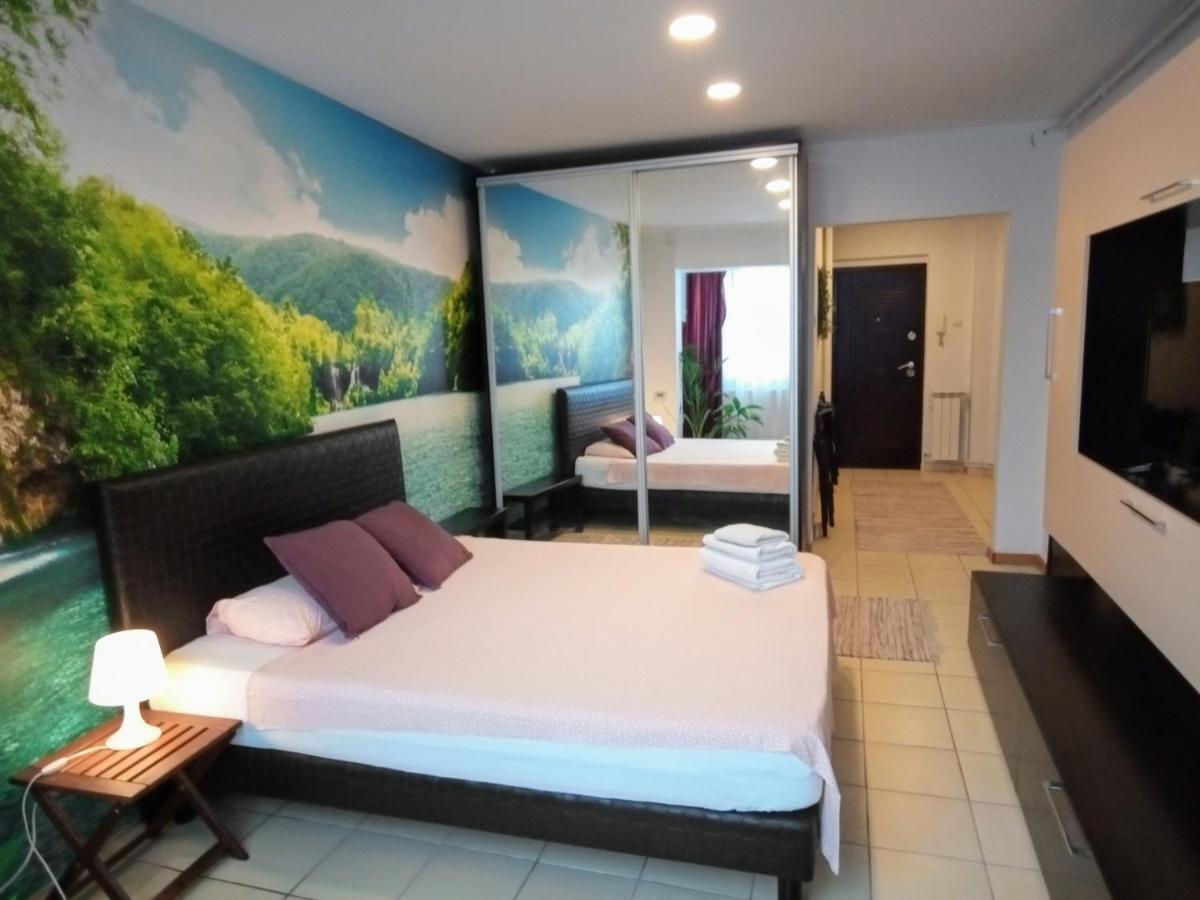 Cozy Downtown Oasis Lejlighed Bukarest Eksteriør billede