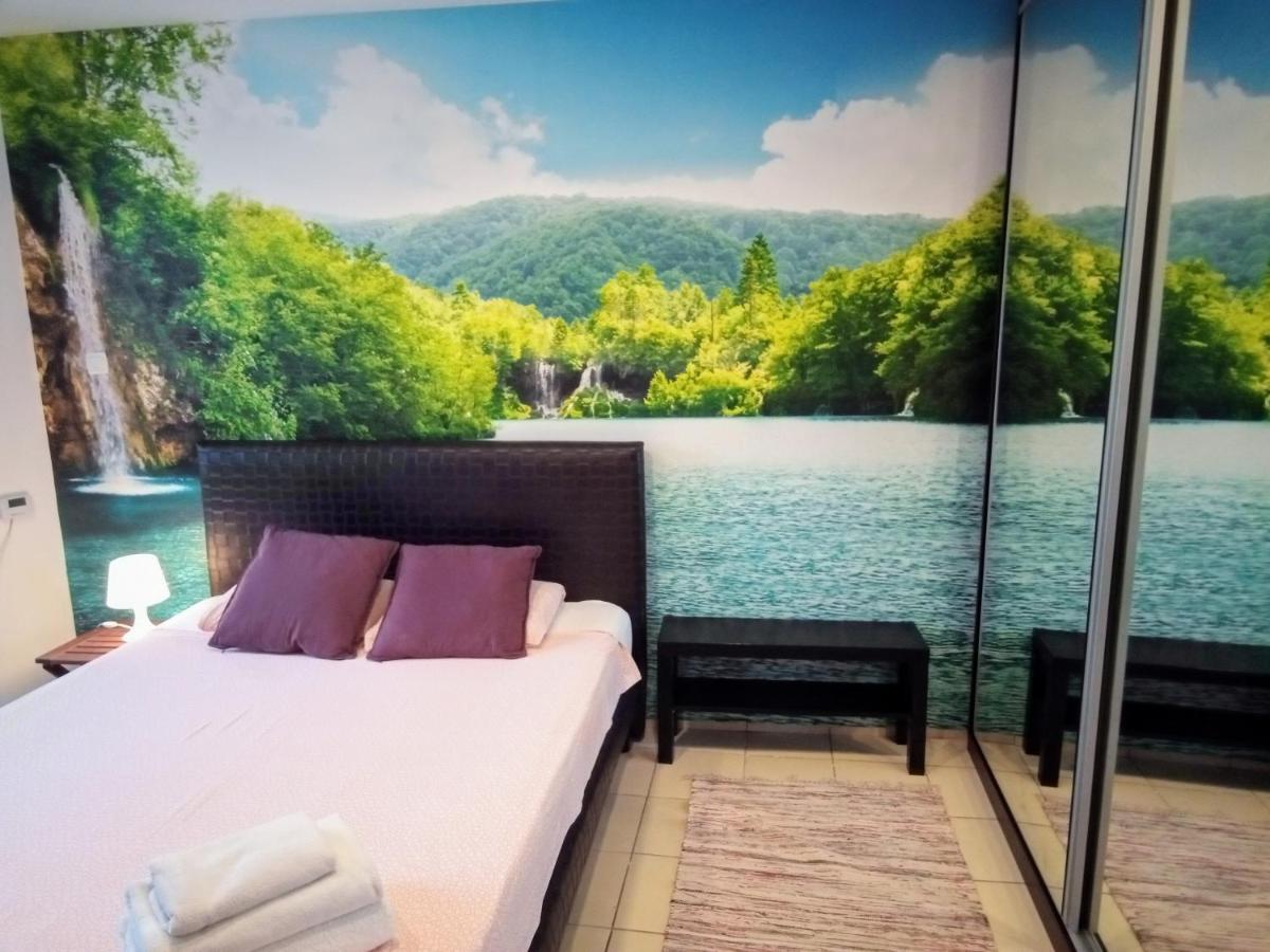 Cozy Downtown Oasis Lejlighed Bukarest Eksteriør billede